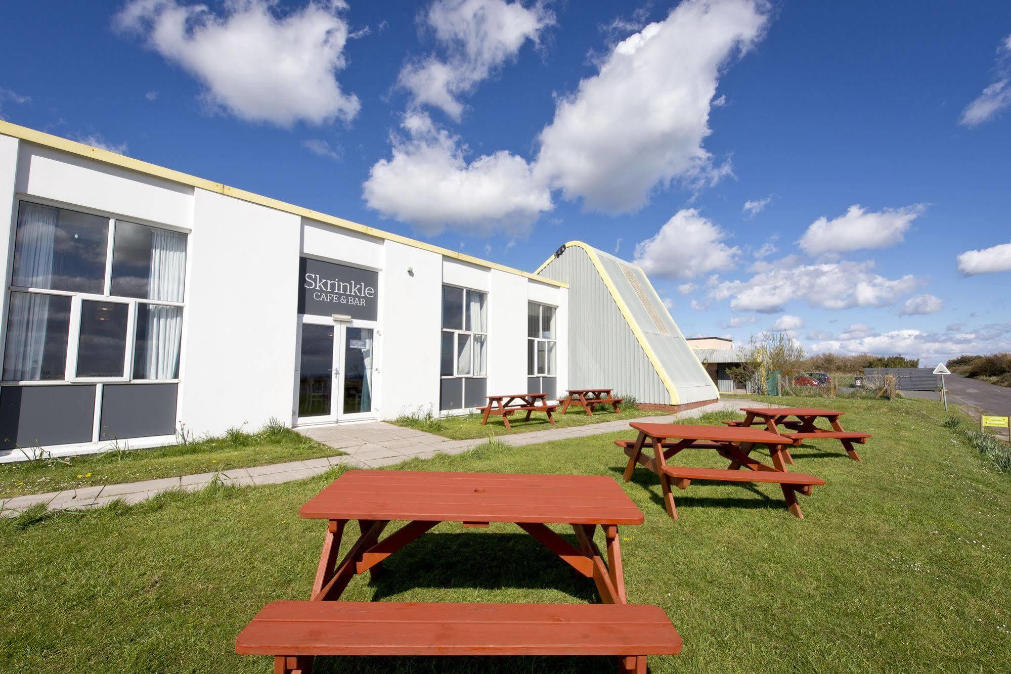 Yha Manorbier Albergue Tenby Exterior foto